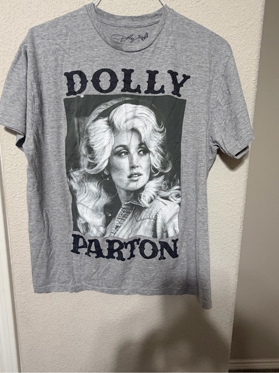Dollywood Tops - Women’s Gray Graphic Tee Dolly Parton